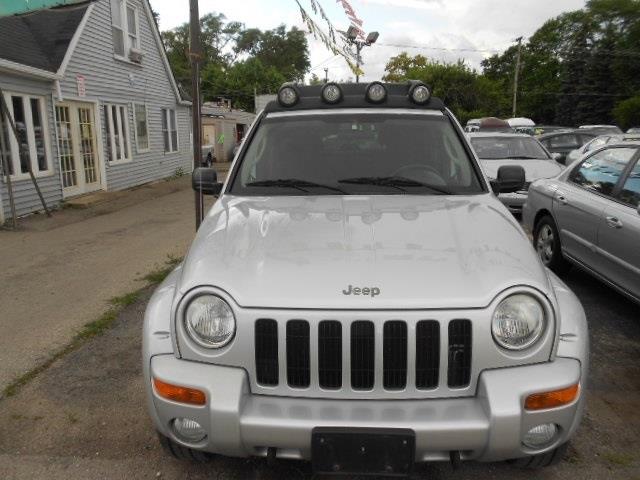 Jeep Liberty 2003 photo 2