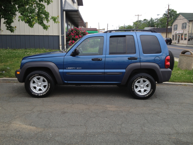 Jeep Liberty 2003 photo 7