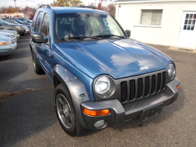 Jeep Liberty 2003 photo 3