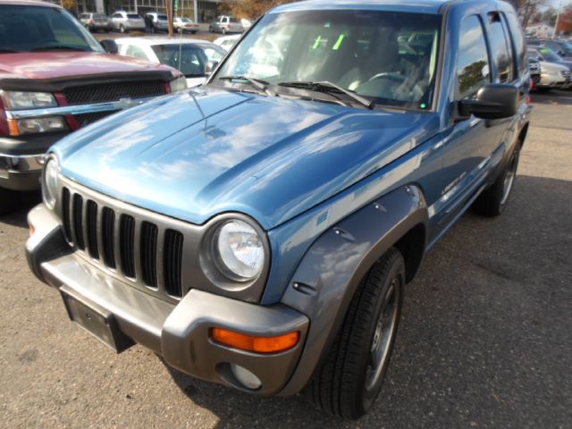 Jeep Liberty 2003 photo 4