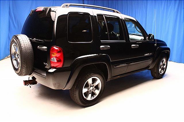 Jeep Liberty 2003 photo 44