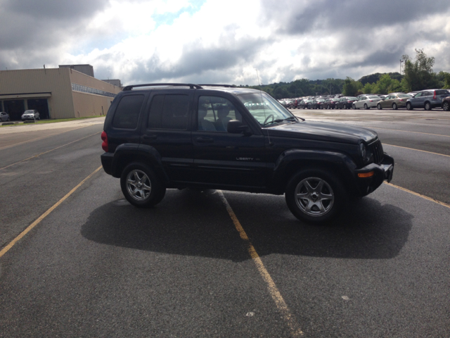 Jeep Liberty 2003 photo 3