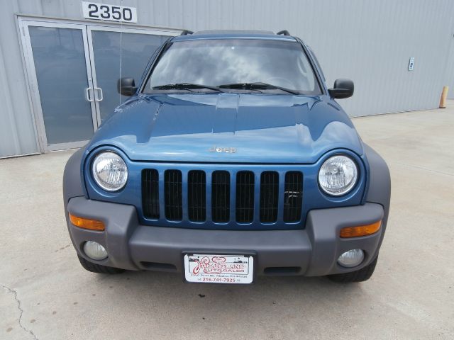 Jeep Liberty 2003 photo 15