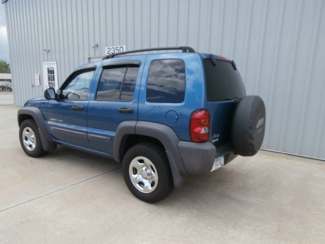 Jeep Liberty 2003 photo 5