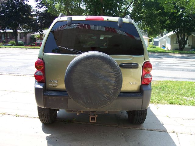 Jeep Liberty 2003 photo 4