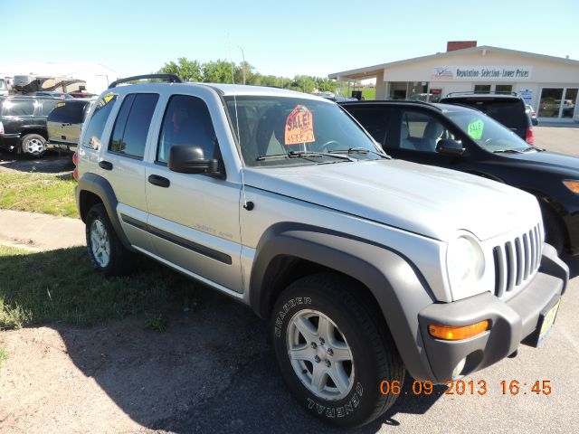 Jeep Liberty 2003 photo 3