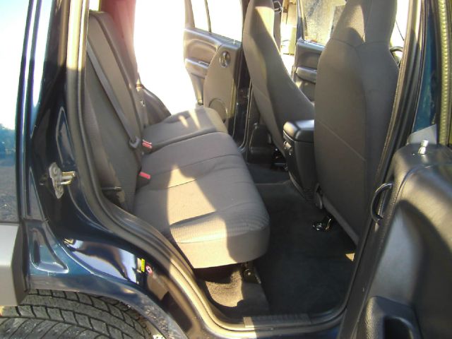 Jeep Liberty 2003 photo 7