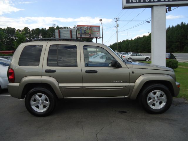 Jeep Liberty 2003 photo 4