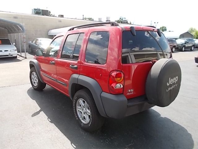 Jeep Liberty 2003 photo 3