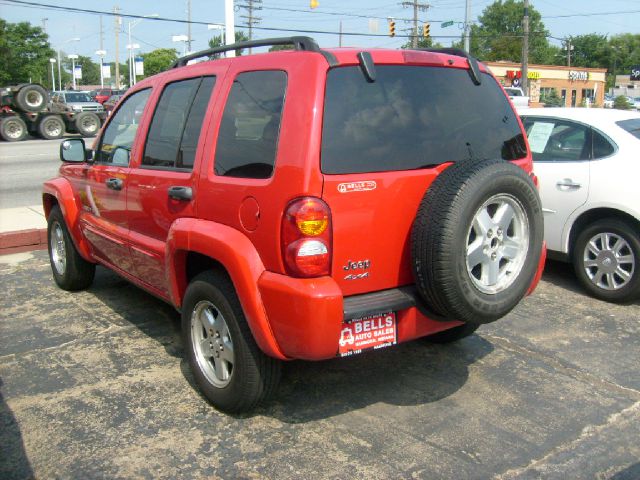 Jeep Liberty 2003 photo 2