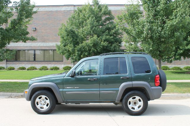 Jeep Liberty 2003 photo 3