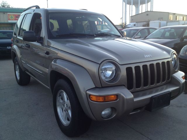 Jeep Liberty 2003 photo 4