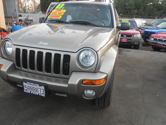 Jeep Liberty 2003 photo 3