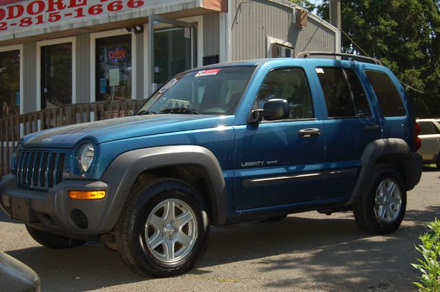 Jeep Liberty 2003 photo 20