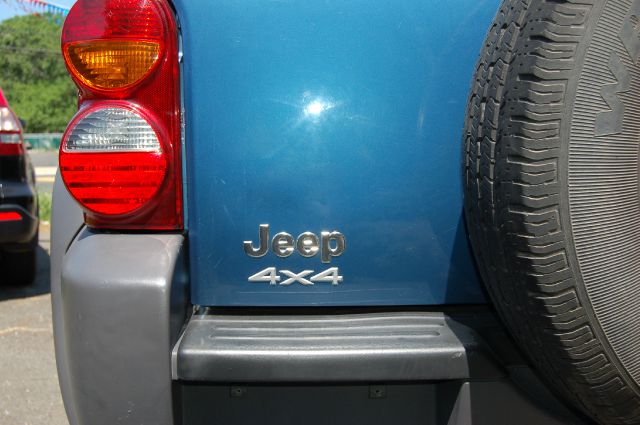 Jeep Liberty 2003 photo 5