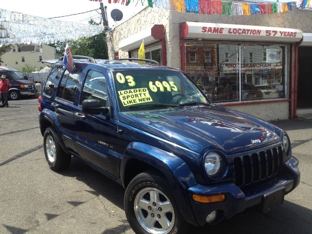 Jeep Liberty 2003 photo 1