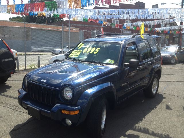 Jeep Liberty 2003 photo 4