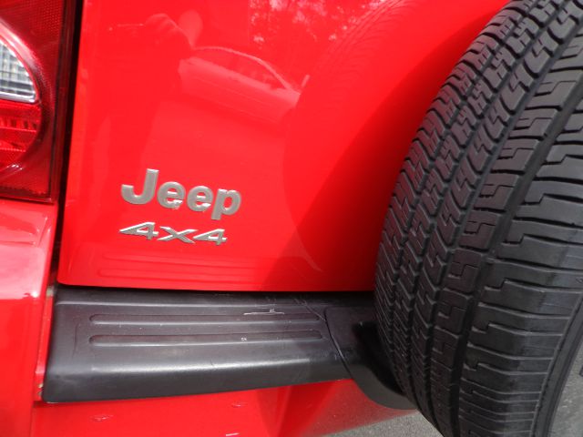 Jeep Liberty 2003 photo 6