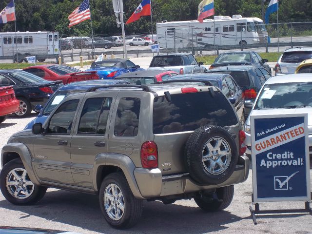 Jeep Liberty 2003 photo 1