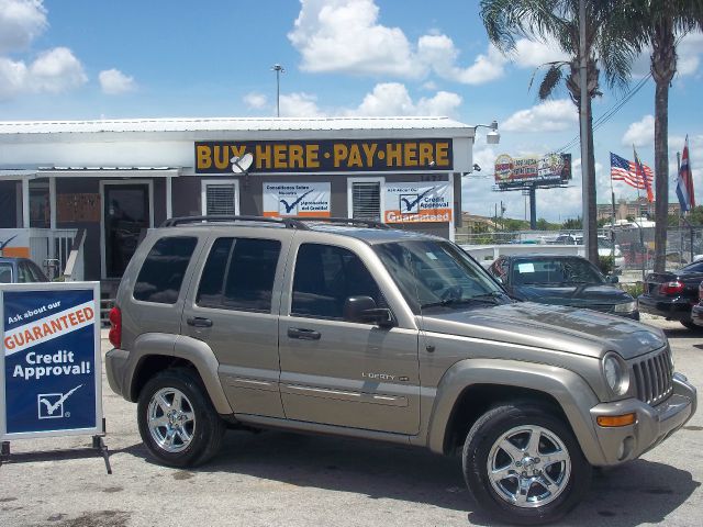 Jeep Liberty 2003 photo 2