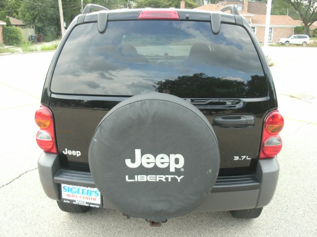 Jeep Liberty 2003 photo 1