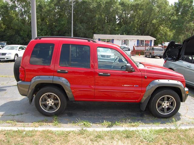 Jeep Liberty 2003 photo 1