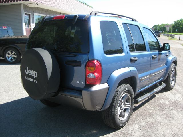 Jeep Liberty 2004 photo 6