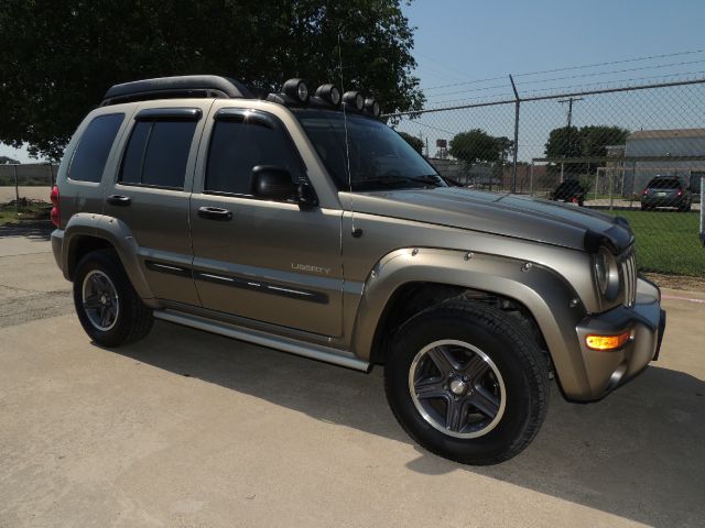 Jeep Liberty 2004 photo 24