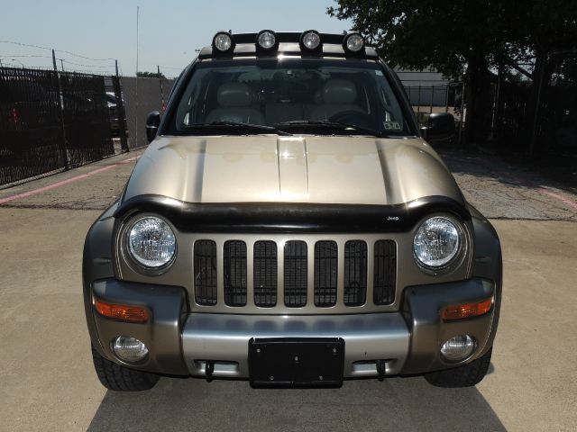 Jeep Liberty 2004 photo 26