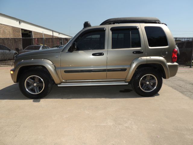 Jeep Liberty 2004 photo 30