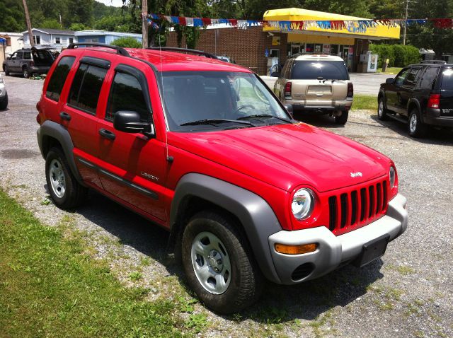 Jeep Liberty 2004 photo 2