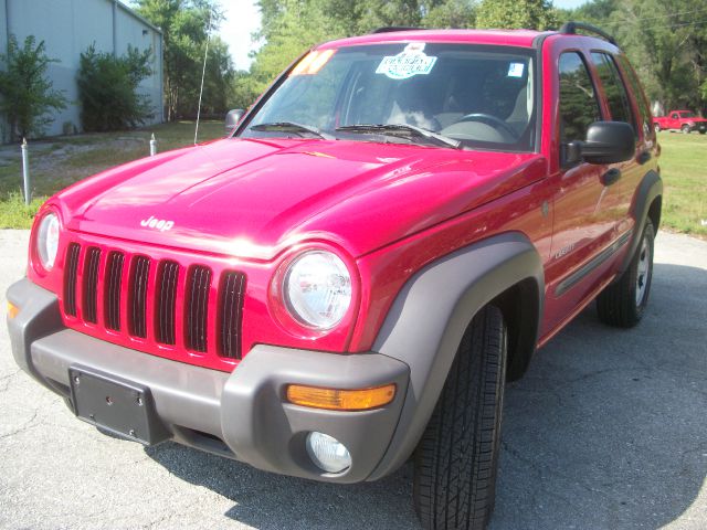 Jeep Liberty 2004 photo 4