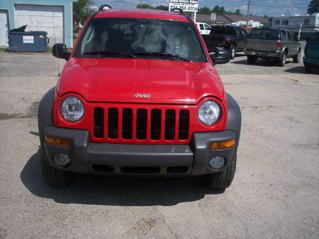 Jeep Liberty 2004 photo 2