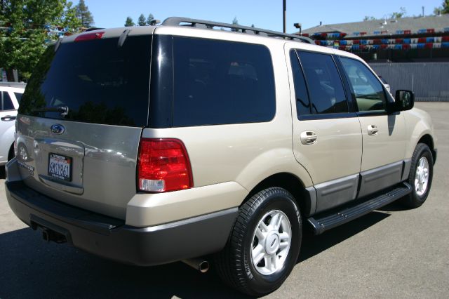 Jeep Liberty 2004 photo 13