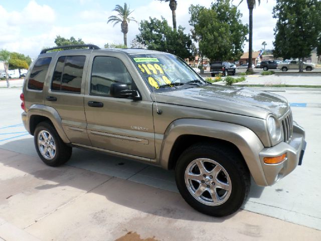 Jeep Liberty 2004 photo 3