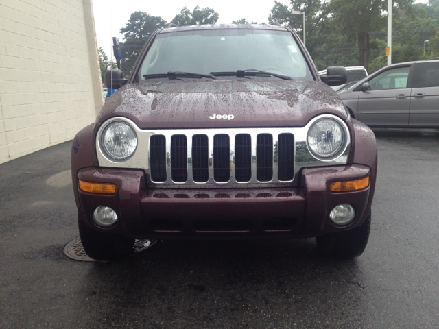 Jeep Liberty 2004 photo 2