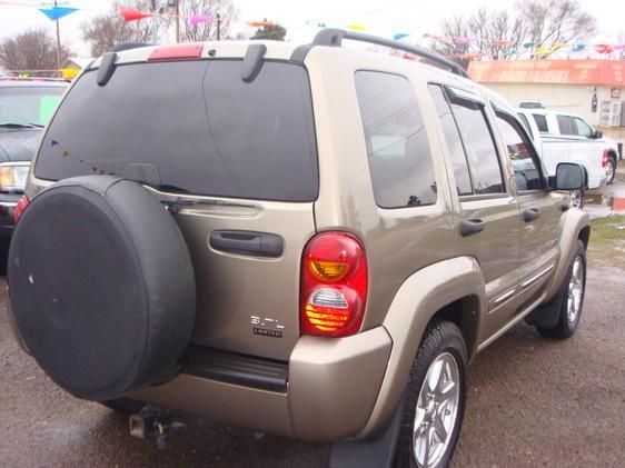 Jeep Liberty 2004 photo 1