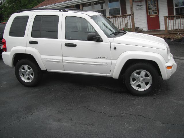 Jeep Liberty 2004 photo 1