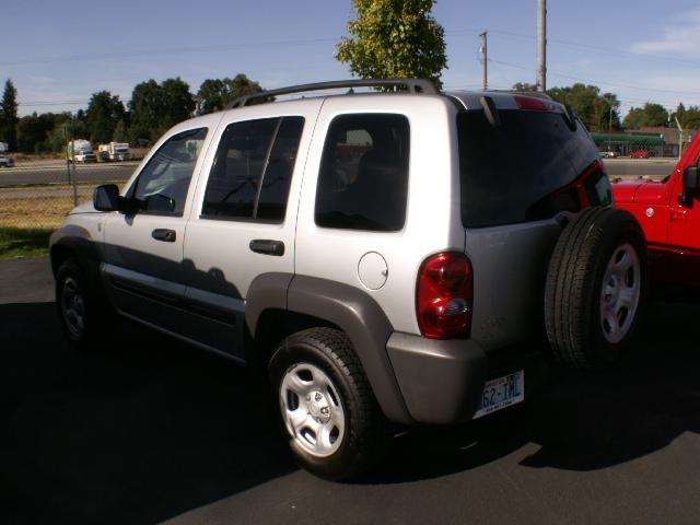 Jeep Liberty 2004 photo 5