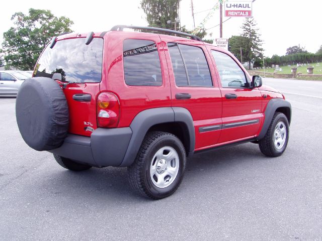 Jeep Liberty 2004 photo 1