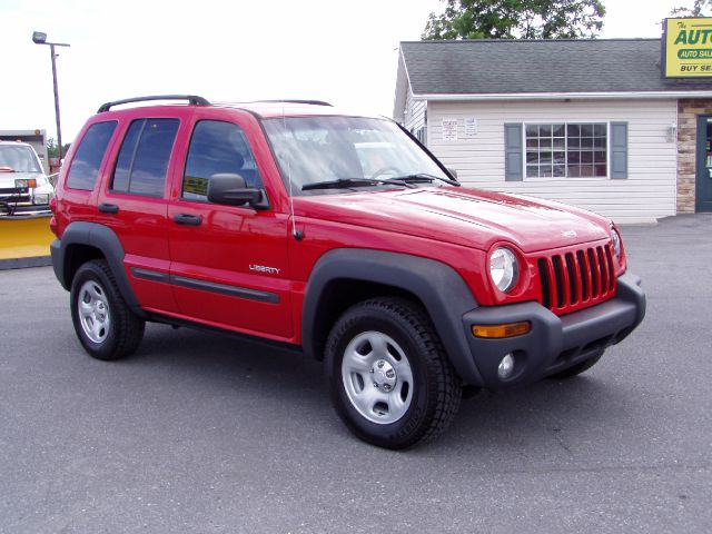 Jeep Liberty 2004 photo 2