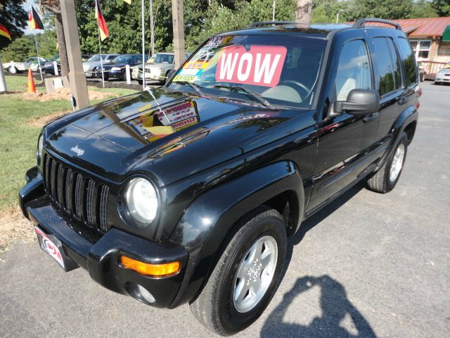 Jeep Liberty 2004 photo 4