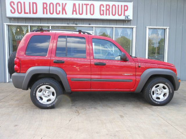 Jeep Liberty 2004 photo 2