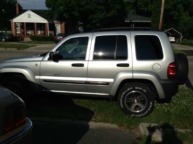 Jeep Liberty 2004 photo 1