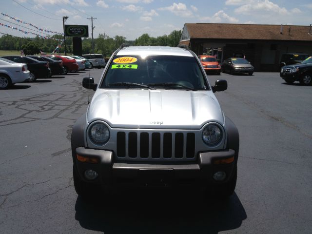 Jeep Liberty 2004 photo 10