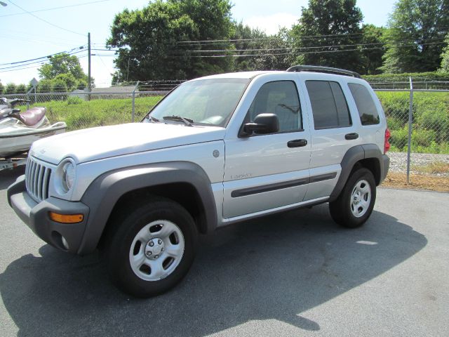 Jeep Liberty 2004 photo 6