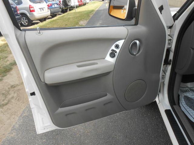 Jeep Liberty 2004 photo 8