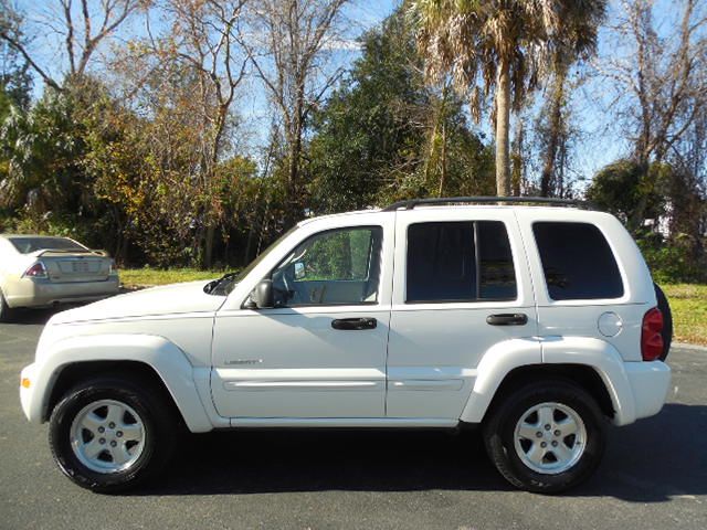 Jeep Liberty 2004 photo 1