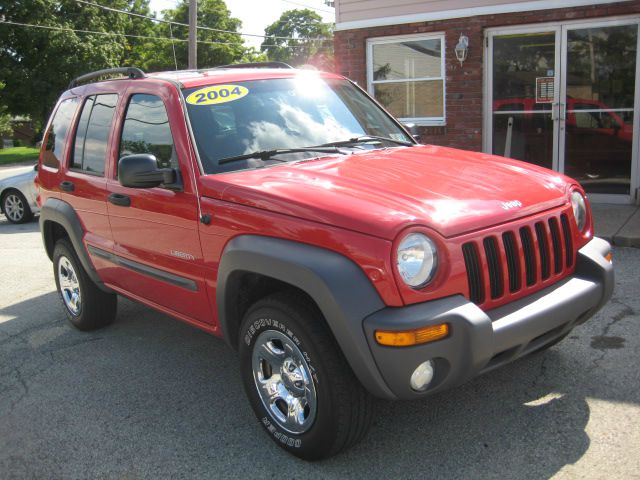 Jeep Liberty 2004 photo 1