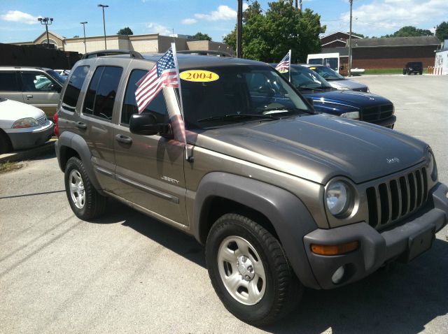 Jeep Liberty 2004 photo 1